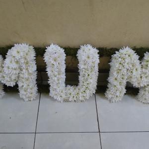 Wreath mum Lettering Tribute