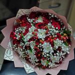 Red roses bouquet